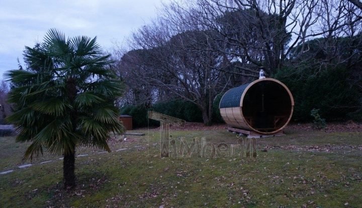 Sauna Barique En Bois De Méleze Avec Une Poêle De Bois, Avec La Fenêtre Panoramique, Thierry, Chemin Oianetxeberria, France (3)