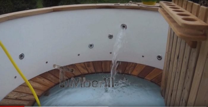 Jacuzzi Extérieur En Polypropylene Avec Massage 2 LED, Sylvio, Renée Soula, Suisse (3)