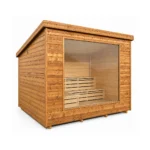 Sauna extérieur en bois 4 Sauna de jardin rectangulaire TimberIN Nordic Vista, avec bardage horizontal en bois, façade vitrée pleine largeur et banquettes intérieures à plusieurs niveaux sur fond blanc