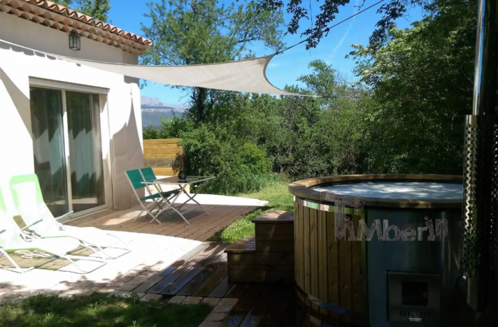 Bain Nordique En Fibre De Verre Thermo Bois Royal, Jacques, MEYREUIL, France