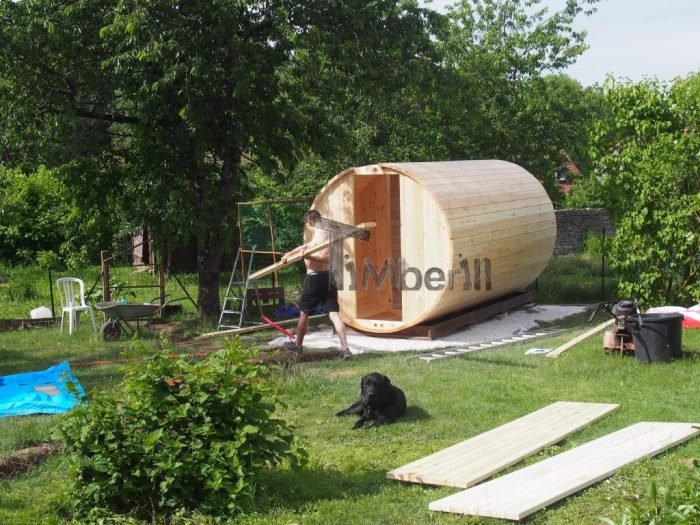 Saunas Extérieur Tonneau, Évelyne, GISSEY-SUR-OUCHE, France 6 Saunas Extérieur Tonneau, Évelyne, GISSEY-SUR-OUCHE, France