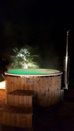 Bain Nordique En Fibre De Verre Thermo Bois Royal, Nathalie, Berville La Campagne, France (1)