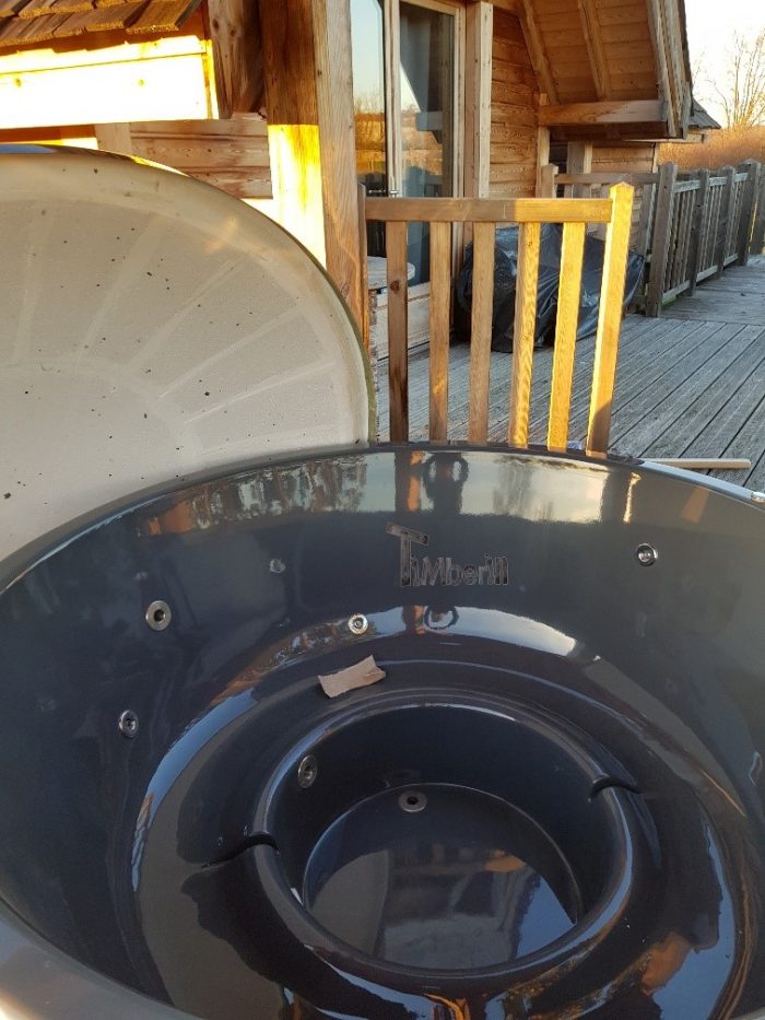 Bain Nordique Jacuzzi Avec Poêle Extérieur Bois Gaz Diesel, Elodie, Berson, France (3)