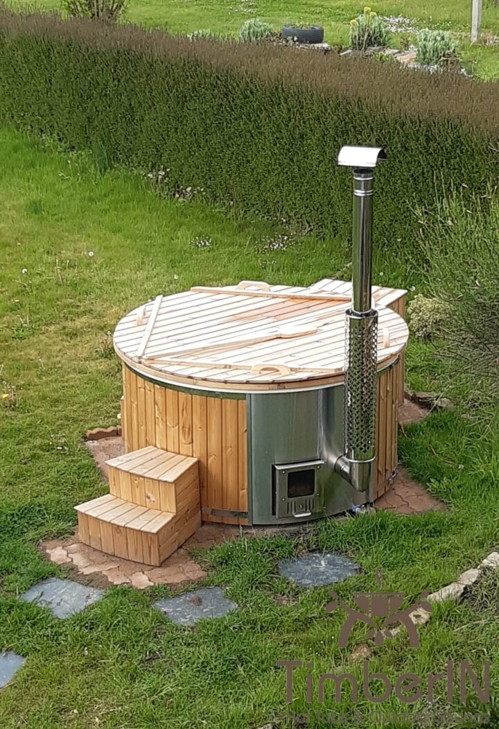 Bain Nordique Exterieur A Bulle Jets Royal, Romain, LANVALLAY, France (1)