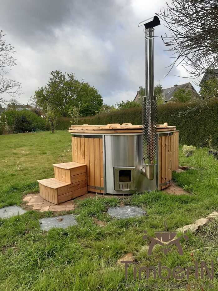 Bain Nordique Exterieur A Bulle Jets Royal, Romain, LANVALLAY, France (2)