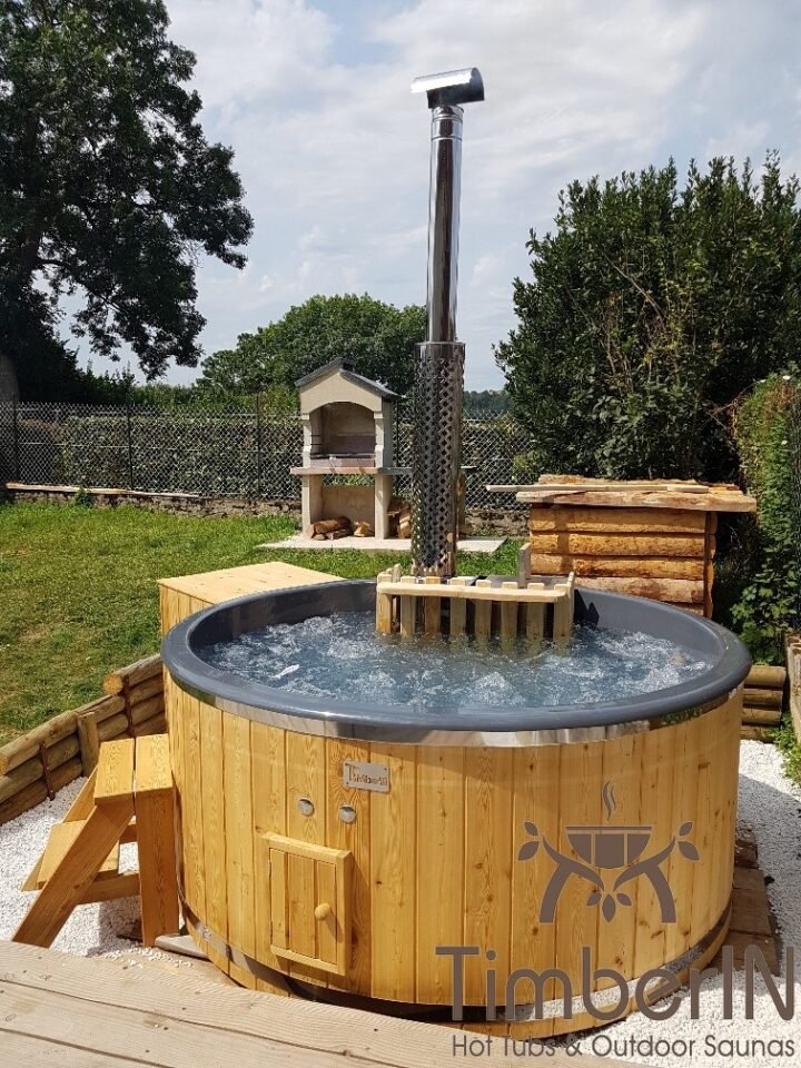 Jacuzzi Nordique Scandinave Chauffage Bois, Jordan, Saint Quintin Sur Sioule, France