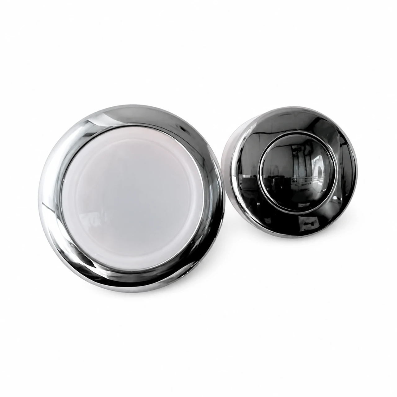 Lumières pour bains nordiques 1 Paire de luminaires LED ronds pour bain nordique en acier inoxydable, avec lentilles transparente et sombre sur fond blanc