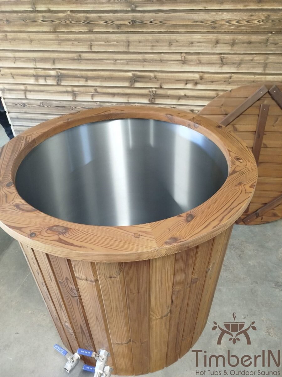 Bain extérieur en inox AISI 316 1 Bain froid avec cuve métallique et habillage en bois