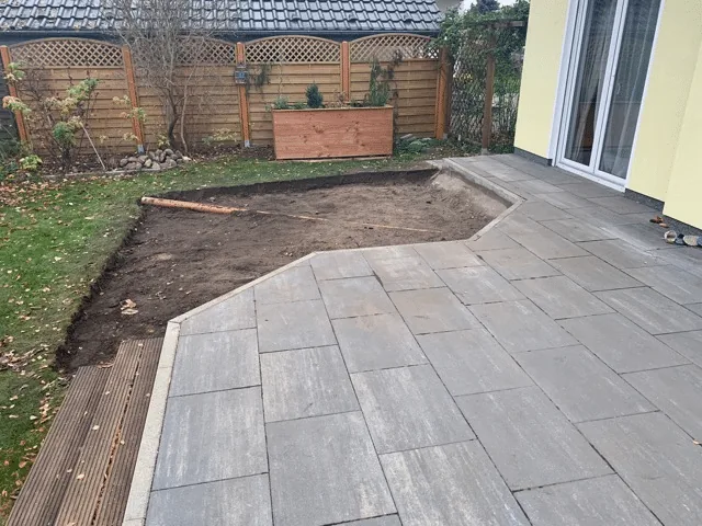 Installation d’un bain nordique 16 Emprise d’un bain nordique matérialisée près d’une terrasse avec décaissement partiel