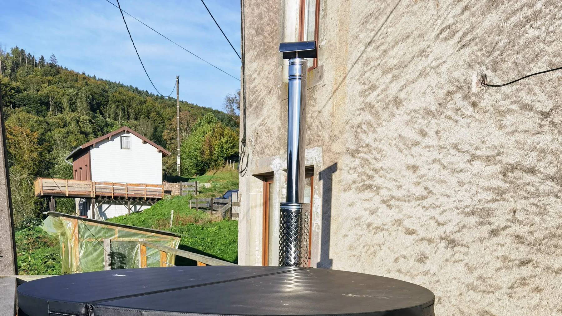 Conduit d’un poêle extérieur pour bain nordique TimberIN