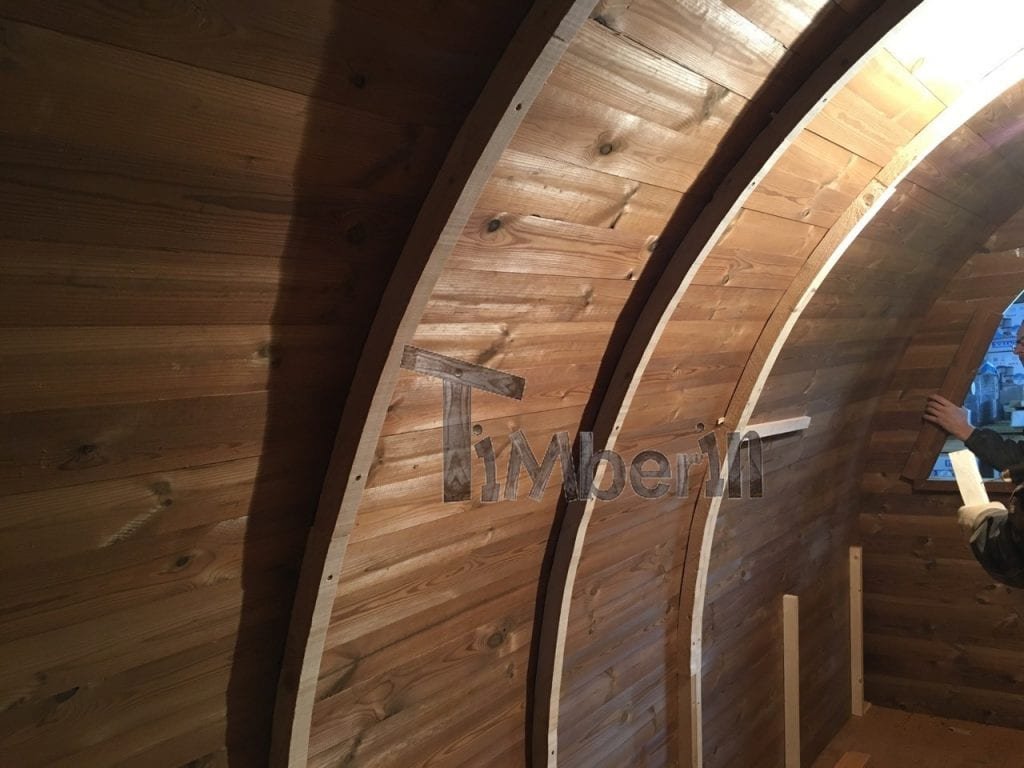 Isolation d’un bain nordique ou d’un sauna extérieur : où elle est vraiment utile 6 Arcs de support TimberIN préparés pour une isolation et un parement intérieur de sauna